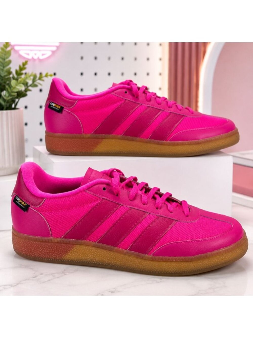 adidas Training Spezial Training Shoes Mens 9.5 Shock Pink Sneakers Casual JQ902 - Picture 1 of 13